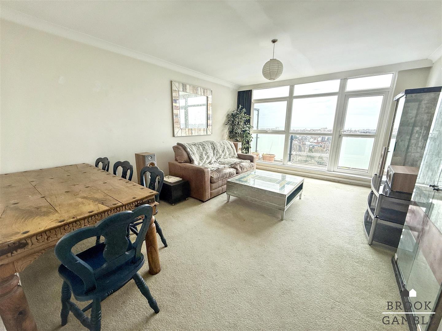 1 Bedroom Apartment. Arundel Road in Eastbourne,  6